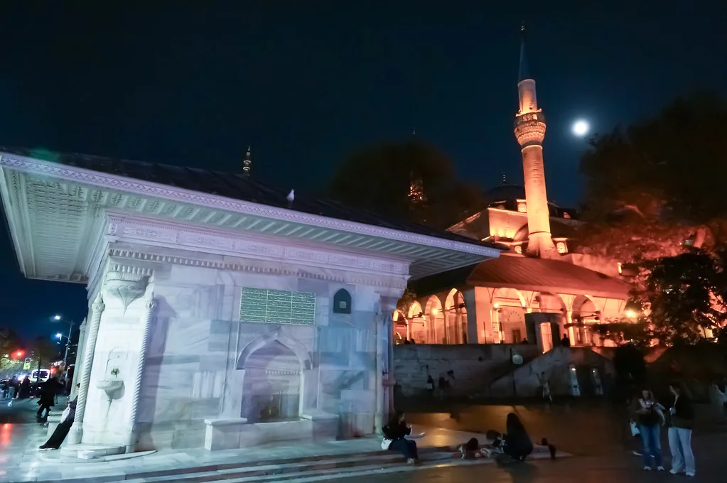 Kristal Meyhanesi, Üsküdar