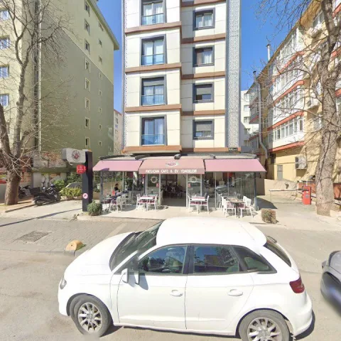 Patlıcan Cafe & Ev Yemekleri, Kadıköy, İstanbul — Kafe ve Pastane