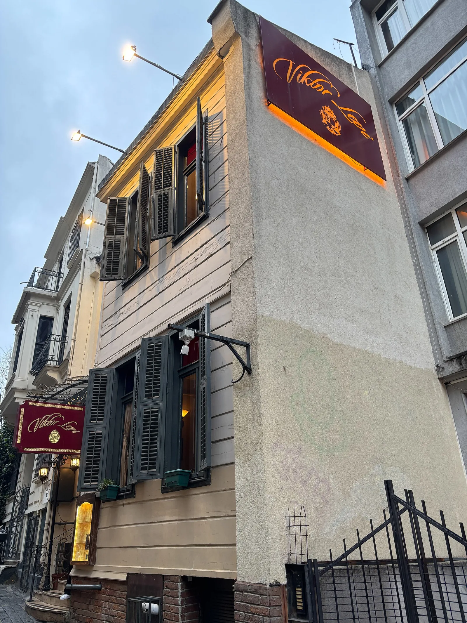 Viktor Levi Şarap Evi, Kadıköy