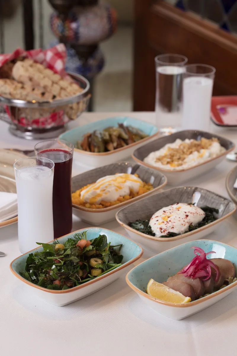 Lalezar Meyhanesi, Şişli, İstanbul — Restoran