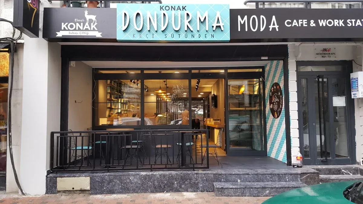Dondurma, Kadıköy, İstanbul — Kafe ve Pastane