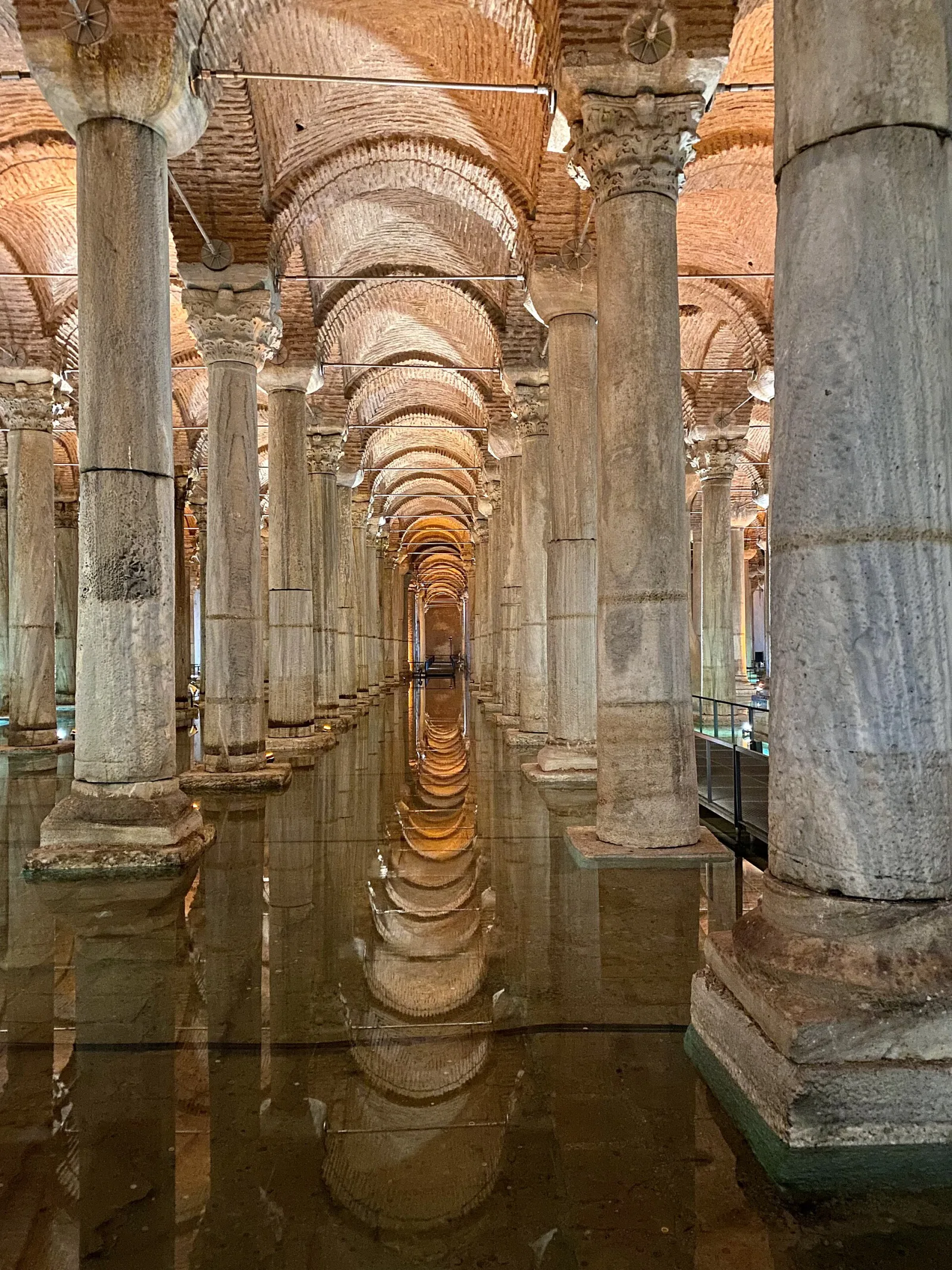 Yerebatan Sarnıcı, Beyoğlu, İstanbul — photo