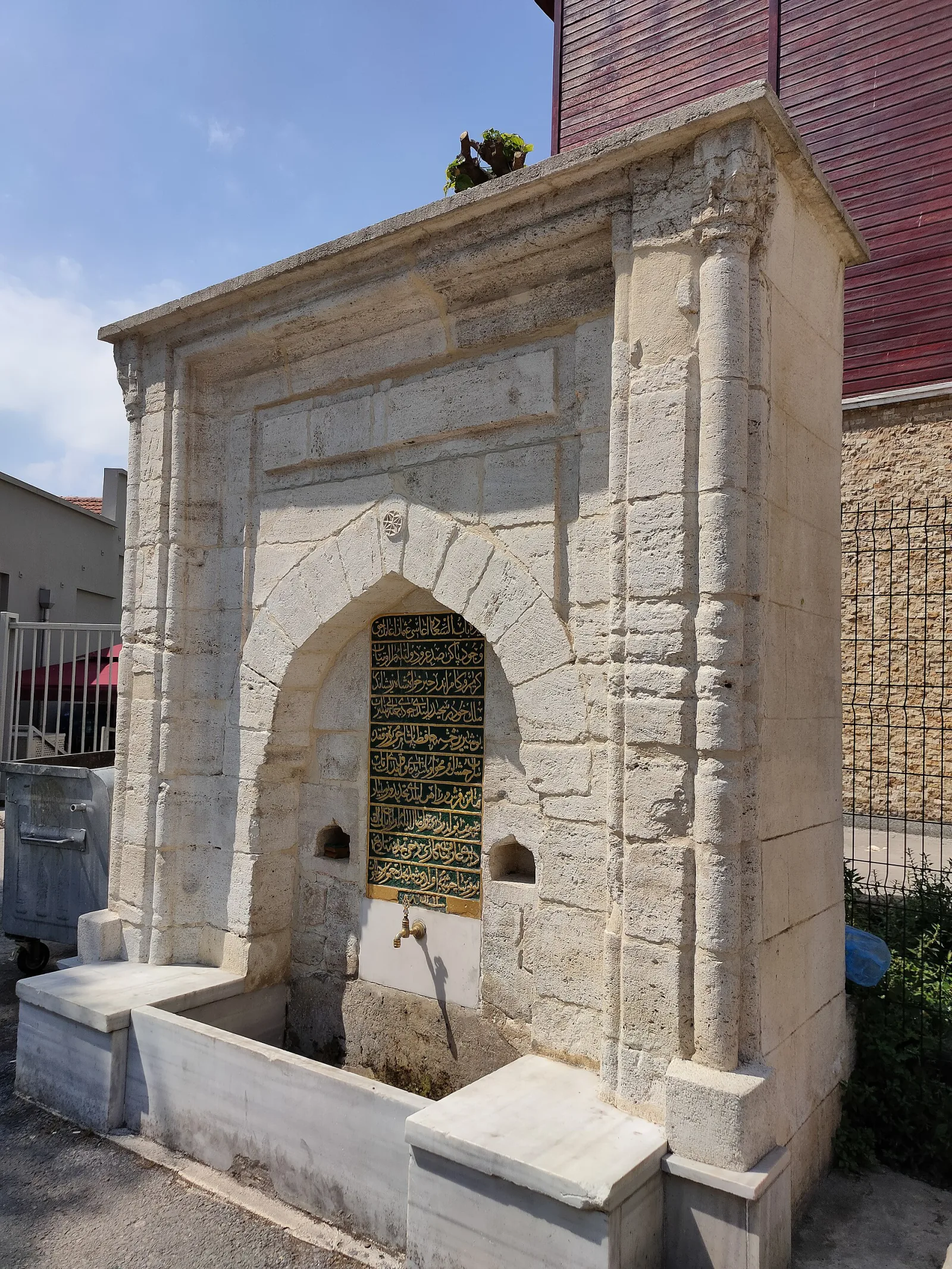 Osman Ağa Çeşmesi (Hasanpaşa), Kadıköy, İstanbul — Tarihi Yapı