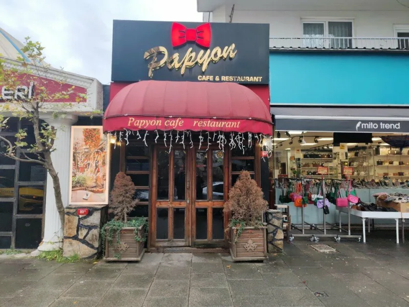 Papyon Cafe, Sultanbeyli