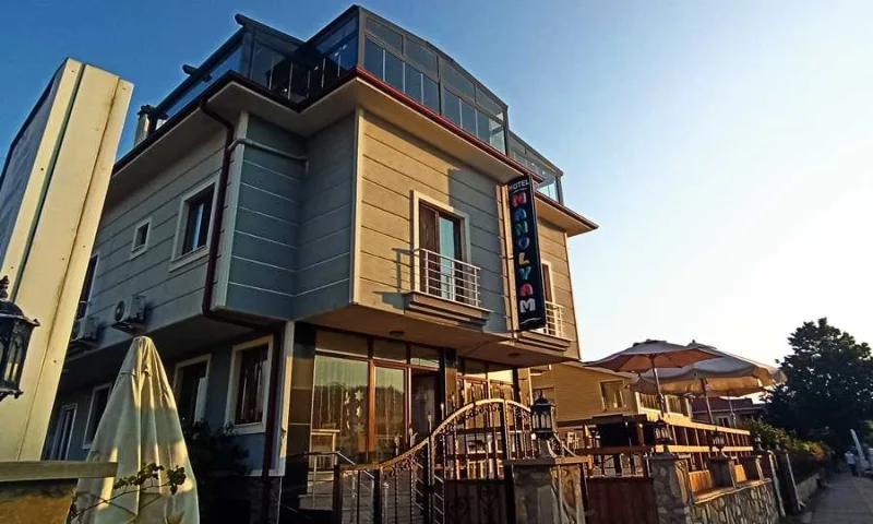 Manolyam Otel, Şile
