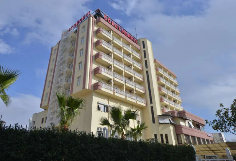 Silivri Öğretmenevi, Silivri, İstanbul — Otel