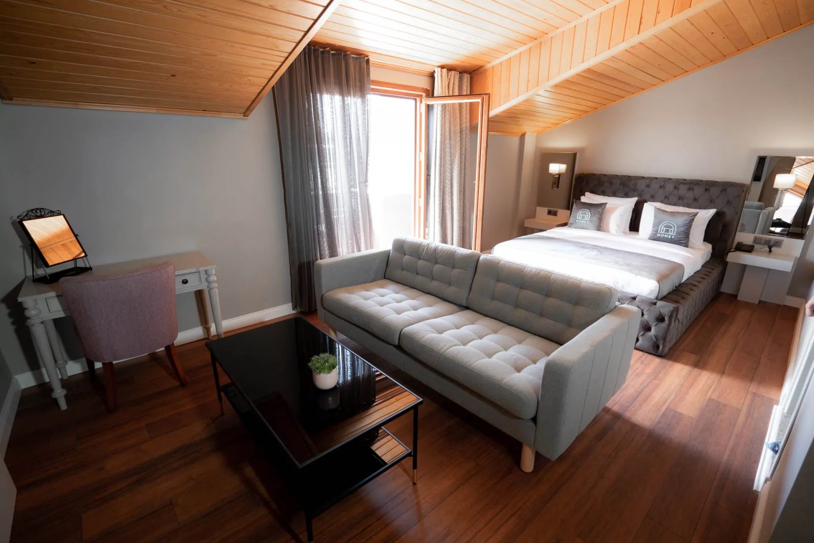 Homey Airport Hotel, Arnavutköy