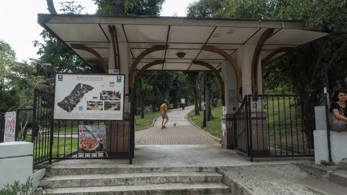 Abbasağa Parkı, Beşiktaş, İstanbul — Park ve Doğa
