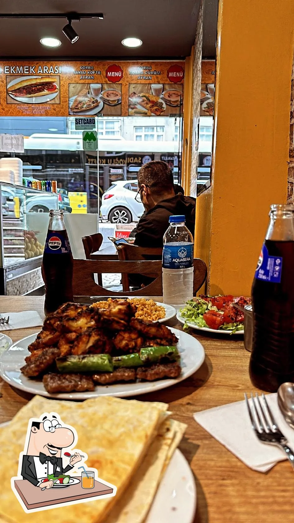 Sadıkoğlu Köfte Akşemsettin, Eyüpsultan, İstanbul — Kafe ve Pastane