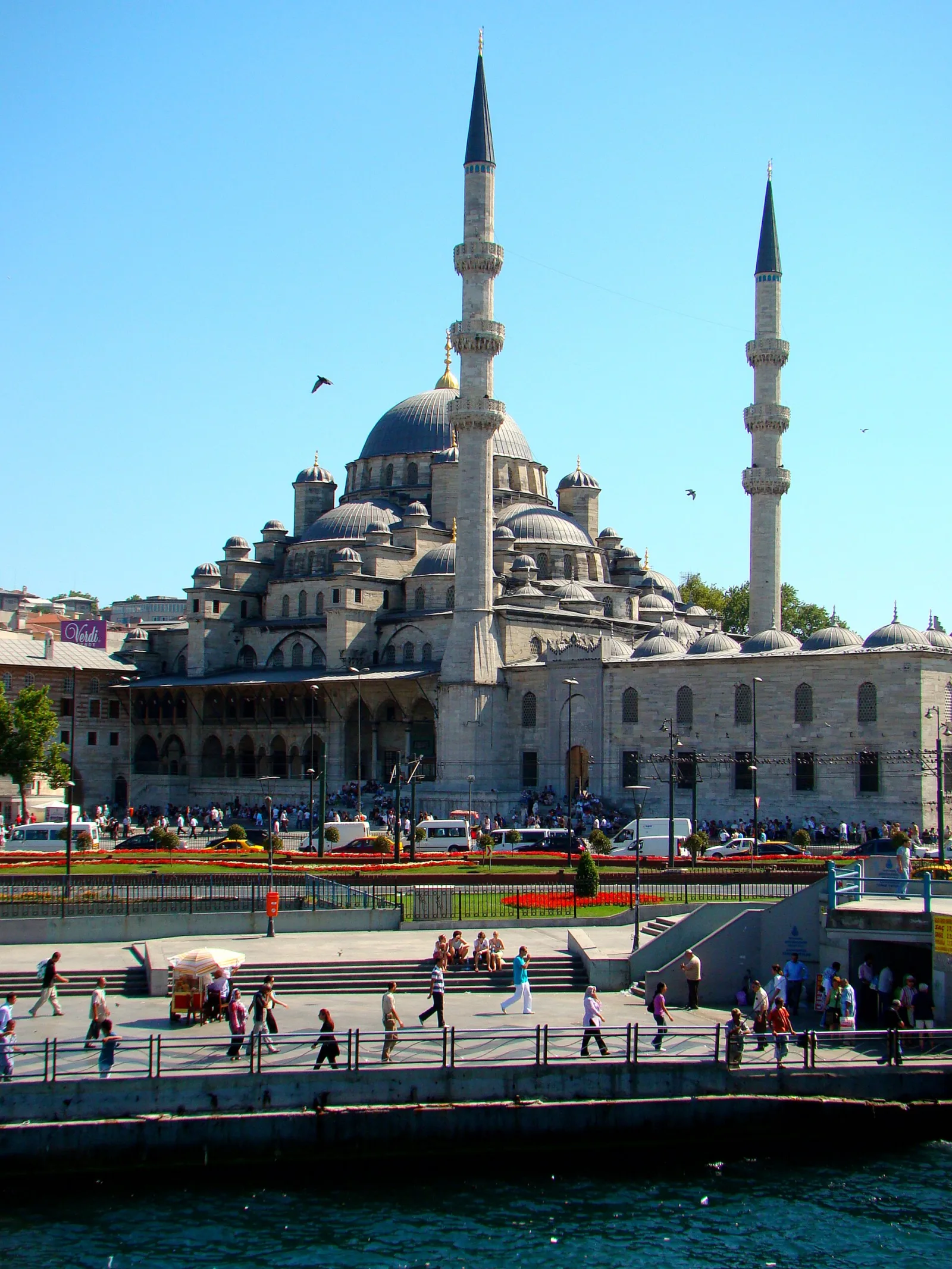 Yeni Camii, Fatih