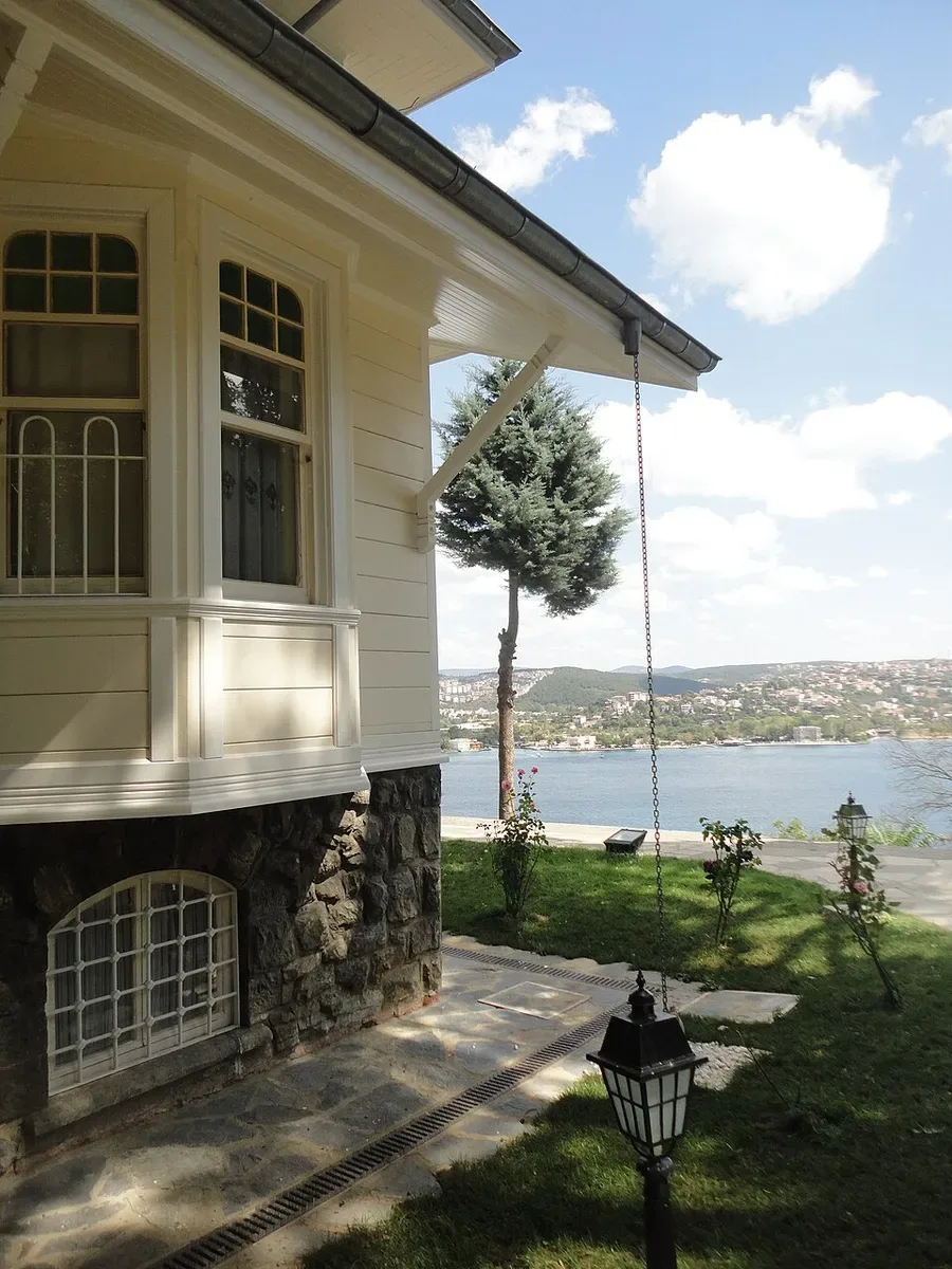01adana34 Dürüm Evi Ulus, Beşiktaş, İstanbul — Eğlence ve Sahne