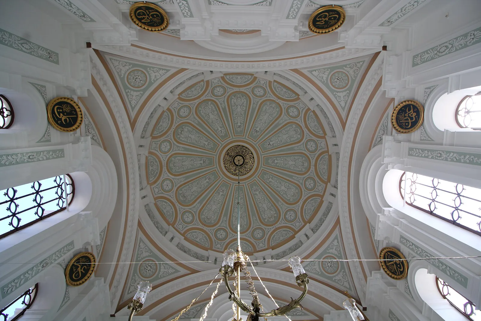 Küçük Mecidiye Camii, Beşiktaş, İstanbul — photo