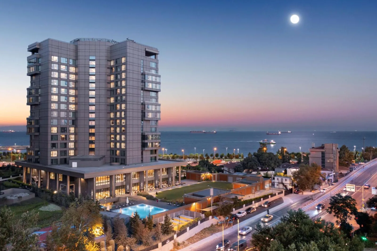 Hilton Istanbul Bakırkoy, Bakırköy