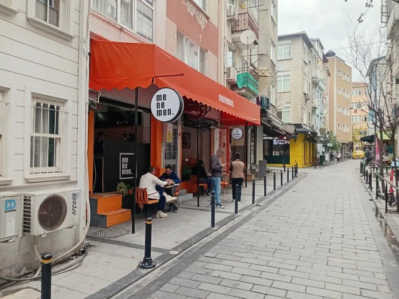 Menemen Beşiktaş, Beşiktaş