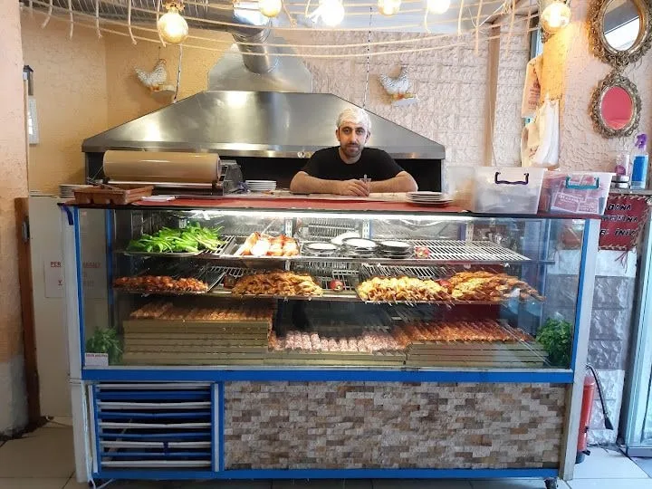 01 Adana Kebapcısı Aydın Usta, Maltepe, İstanbul — Eğlence ve Sahne