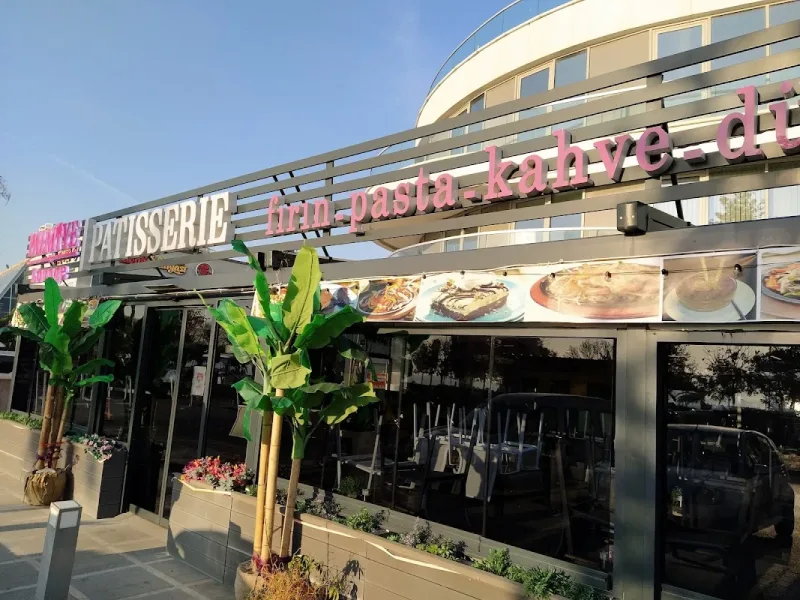 Palmiye Cafe, Kartal